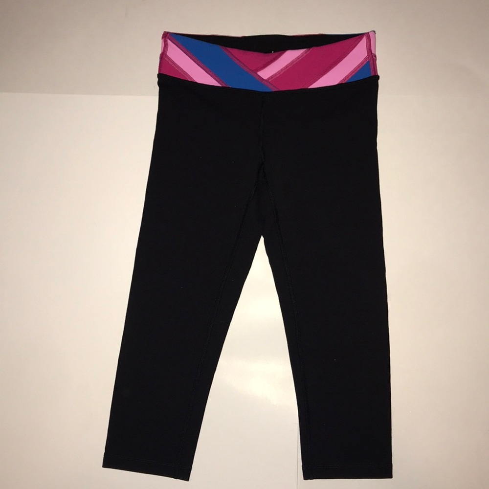Cropped yoga pants